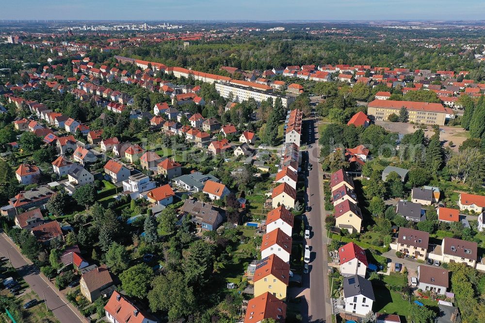 Aerial image Halle (Saale) - Single-family residential area of settlement in the district Frohe Zukunft in Halle (Saale) in the state Saxony-Anhalt, Germany