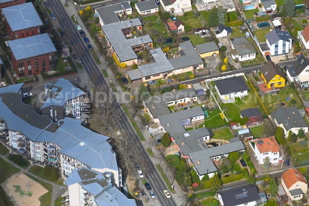 Aerial photograph Berlin - Single-family residential area of settlement on Malchower Strasse corner Privatstrasse in the district Hohenschoenhausen in Berlin, Germany
