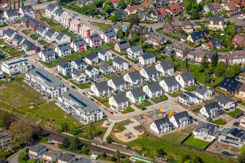 Aerial image Essen - Single-family residential area of settlement on Mariannenbahn - Wilhelm-Vogelsang-Weg in the district Horst in Essen in the state North Rhine-Westphalia, Germany