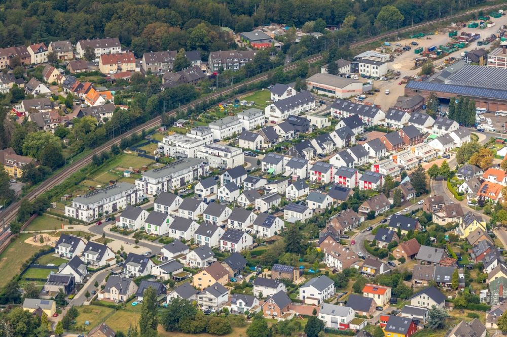 Essen from the bird's eye view: Single-family residential area of settlement on Mariannenbahn - Helene-Mueller-Weg - Hermann-Sprenger-Weg in the district Horst in Essen in the state North Rhine-Westphalia, Germany