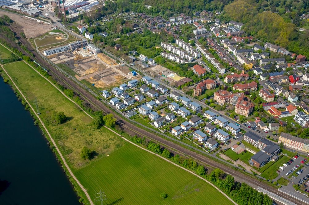Bochum from above - Residential area of a single-family dwelling settlement in the Dr. -C. -Otto -street in the Ruhr meadow park in the district of Dahlhausen in Bochum in the federal state North Rhine-Westphalia