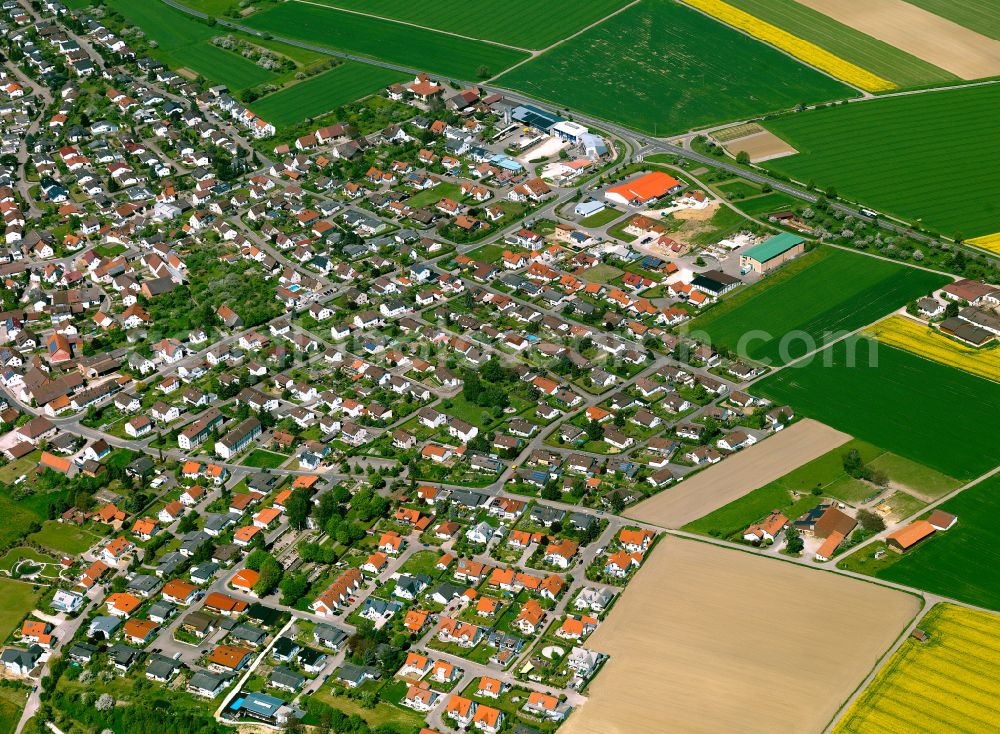 Öpfingen from above - Single-family residential area of settlement in Öpfingen in the state Baden-Wuerttemberg, Germany