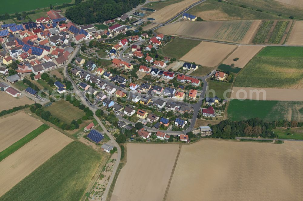 Aerial photograph Eichelsee - Single-family residential area of settlement on the edge of agricultural fields in Eichelsee in the state Bavaria, Germany