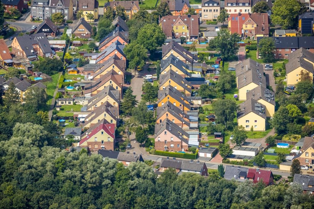Aerial image Rünthe - Single-family residential area of settlement in Rünthe in the state North Rhine-Westphalia, Germany