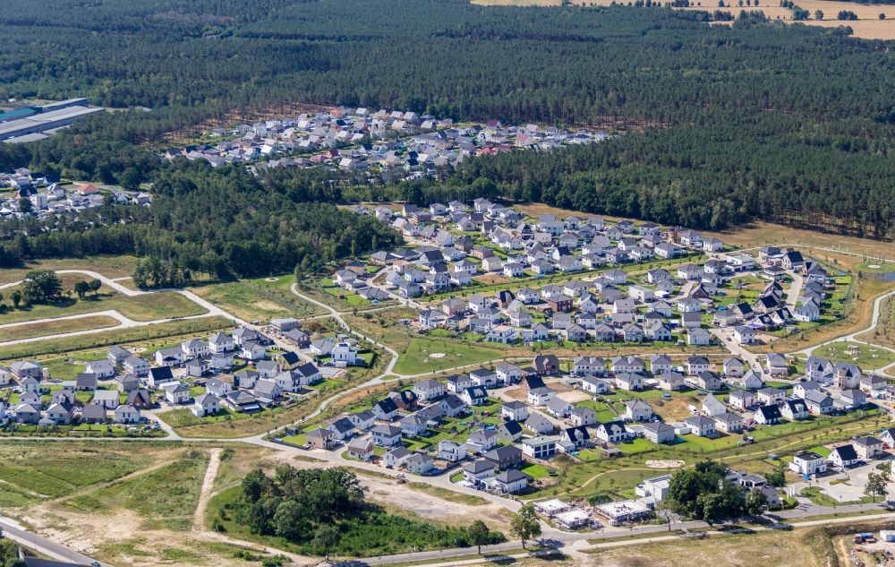 Ludwigsfelde from above - Residential area of detached housing estate on Sartrering in district Ludwigsdorf in Ludwigsfelde in the state Brandenburg, Germany