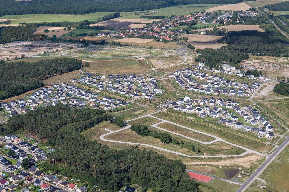 Aerial photograph Ludwigsfelde - Residential area of detached housing estate on Sartrering in district Ludwigsdorf in Ludwigsfelde in the state Brandenburg, Germany