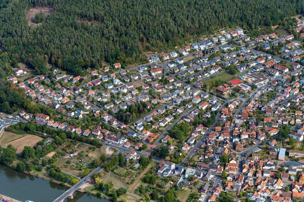 Sendelbach from the bird's eye view: Single-family residential area of settlement in Sendelbach in the state Bavaria, Germany