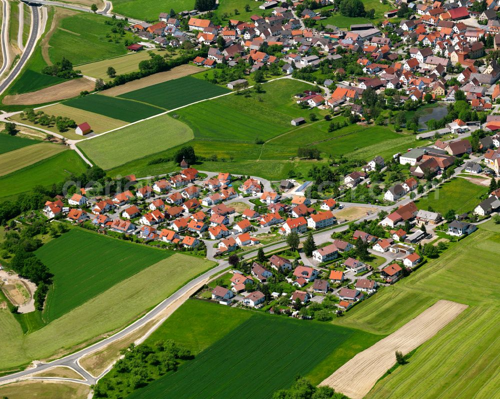 Uttenweiler from above - Single-family residential area of settlement in Uttenweiler in the state Baden-Wuerttemberg, Germany
