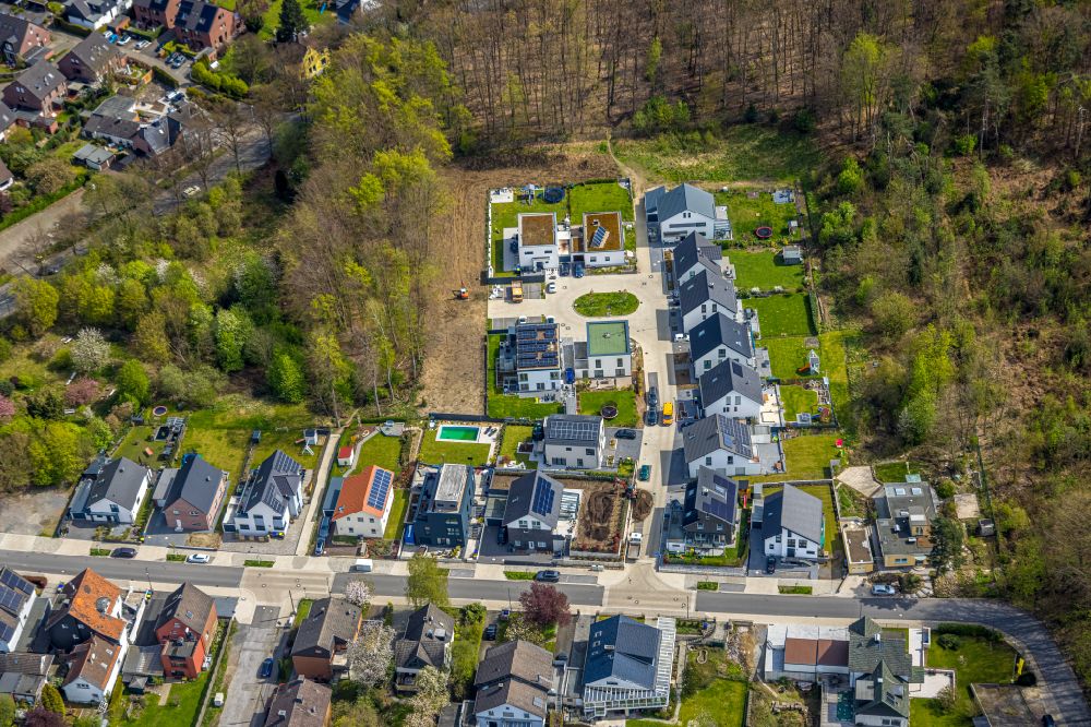 Witten from above - Single-family residential area of settlement on Waldstrasse in Witten at Ruhrgebiet in the state North Rhine-Westphalia, Germany
