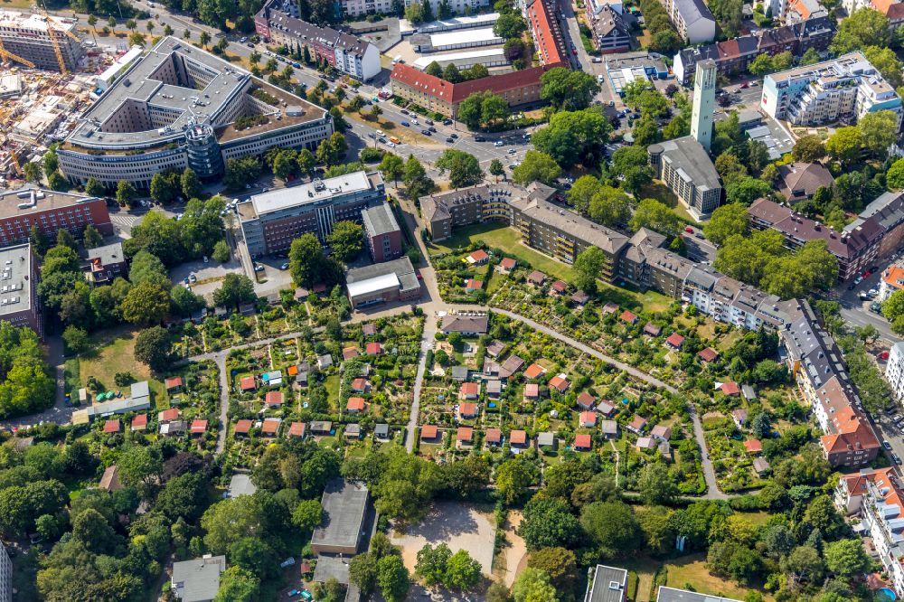 Westfalenhalle from the bird's eye view: Single-family residential area of settlement in Westfalenhalle in the state North Rhine-Westphalia, Germany
