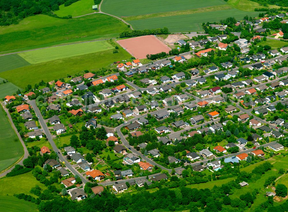 Aerial image Winnweiler - Single-family residential area of settlement in Winnweiler in the state Rhineland-Palatinate, Germany
