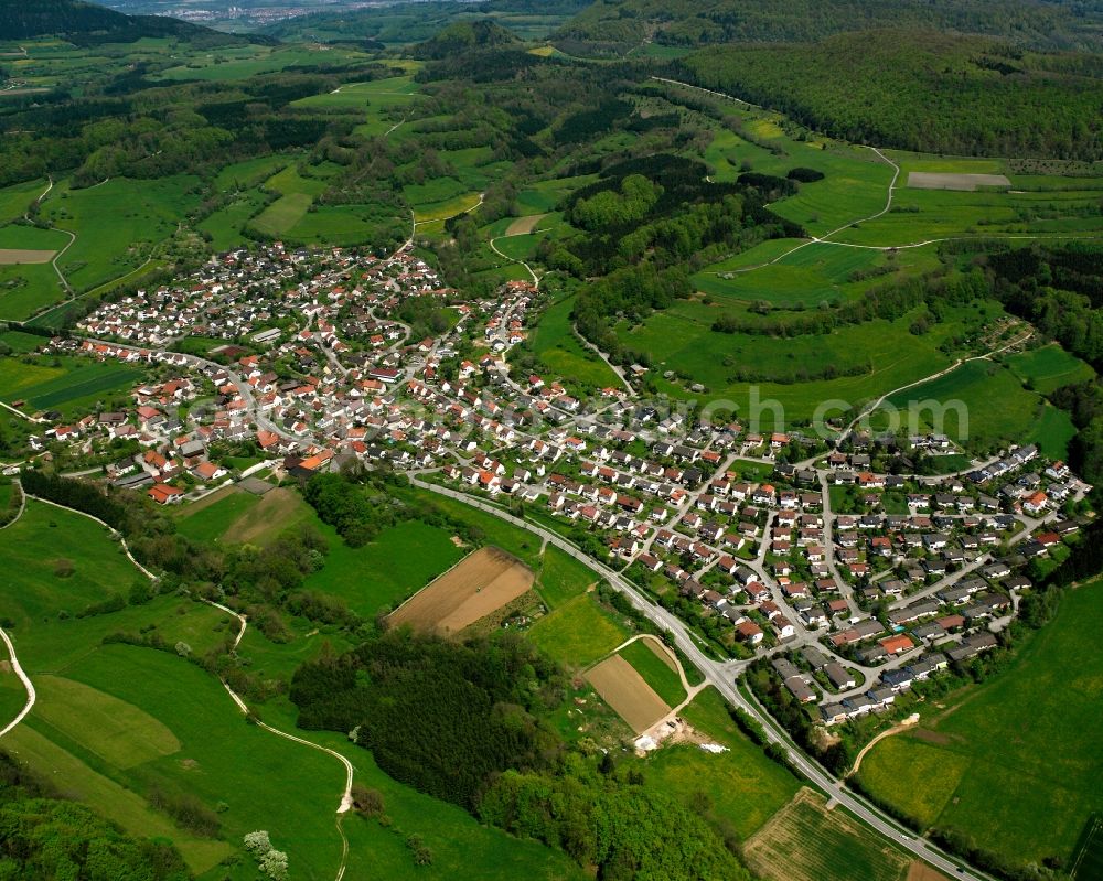 Aerial photograph Winzingen - Single-family residential area of settlement in Winzingen in the state Baden-Wuerttemberg, Germany