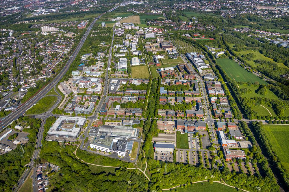 Aerial image Barop - Residential areas on the edge of agricultural land in Barop at Ruhrgebiet in the state North Rhine-Westphalia, Germany
