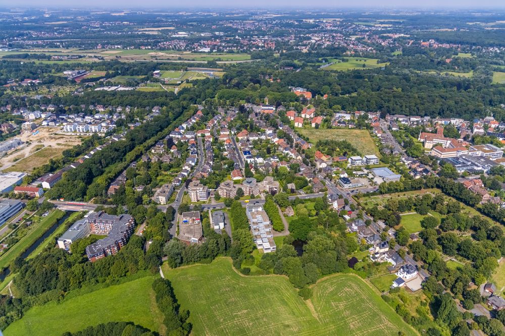 Norddinker from above - Residential areas on the edge of agricultural land in Norddinker at Ruhrgebiet in the state North Rhine-Westphalia, Germany