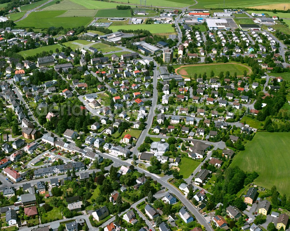 Schwarzenbach an der Saale from the bird's eye view: Residential areas on the edge of agricultural land in Schwarzenbach an der Saale in the state Bavaria, Germany