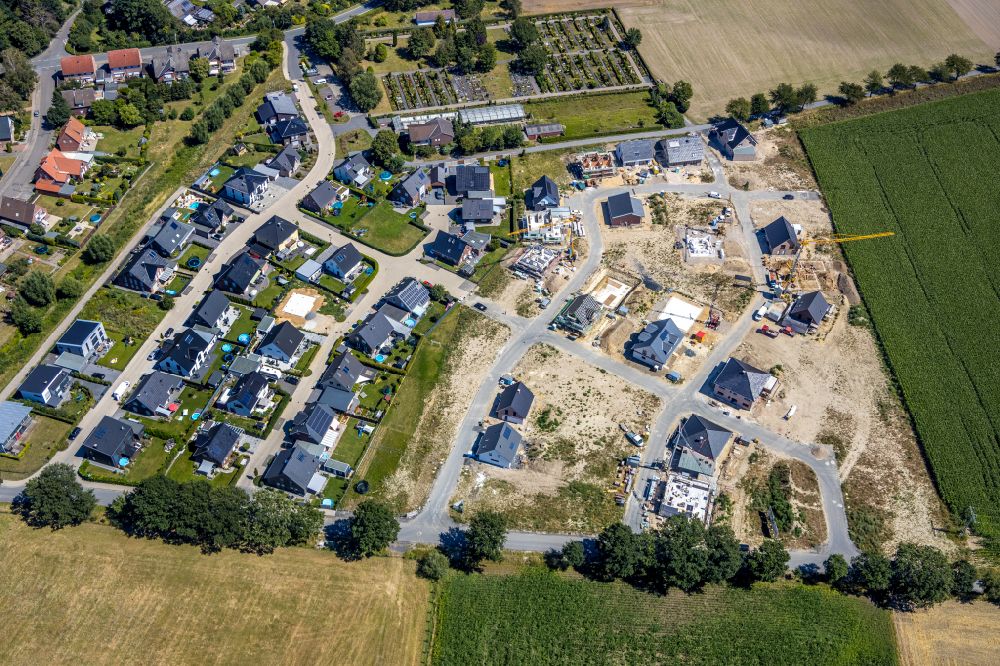 Aerial image Walstedde - Residential areas on the edge of agricultural land in Walstedde in the state North Rhine-Westphalia, Germany