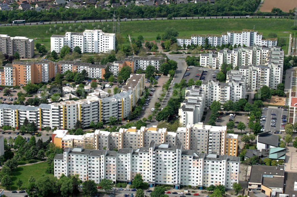 Aerial image Wolfsburg - Blick auf das Wohngebiet an der Jenaer Straße im Stadtteil Westhagen. View of the residential area at the Jenaer Straße in the district Westhagen.