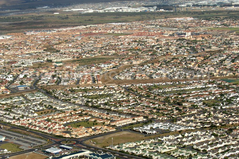 Kapstadt from the bird's eye view: CAPE TOWN 17.02.2010 View of a residental area in Cape Town, South Africa