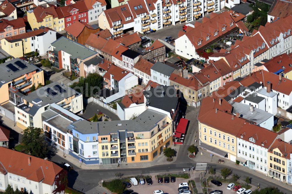 Arnstadt from the bird's eye view: Residential area of the multi-family house settlement on street Obere Weisse in Arnstadt in the state Thuringia, Germany