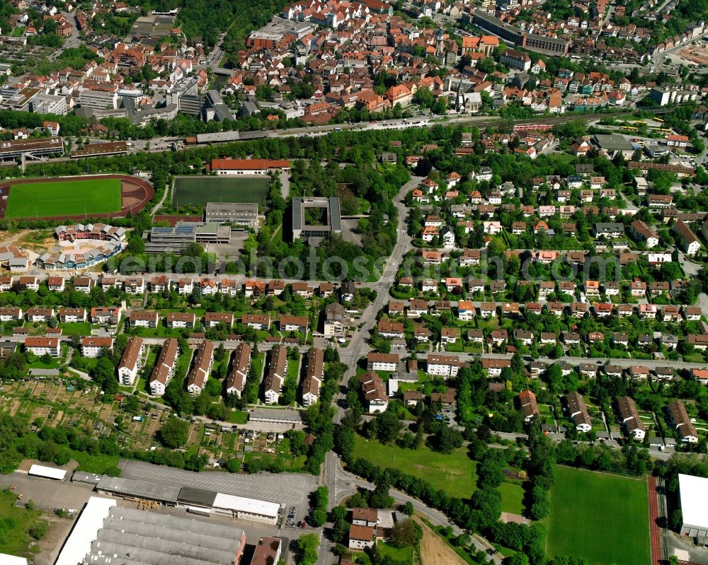 Aerial photograph Backnang - Residential area of the multi-family house settlement in Backnang in the state Baden-Wuerttemberg, Germany