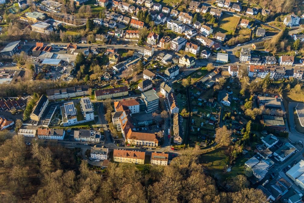 Ennepetal from above - Residential area of the multi-family house settlement on Breslauer Platz with the building of the former Staedtische Realschule Ennepetal in Ennepetal in the state North Rhine-Westphalia, Germany
