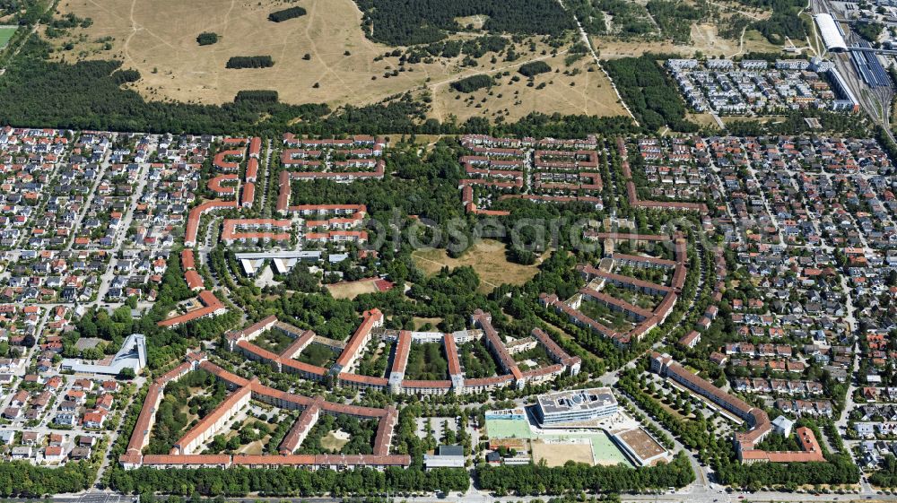 München from above - Residential area of the multi-family house settlement Carl-Orff-Bogen in Munich in the state Bavaria, Germany