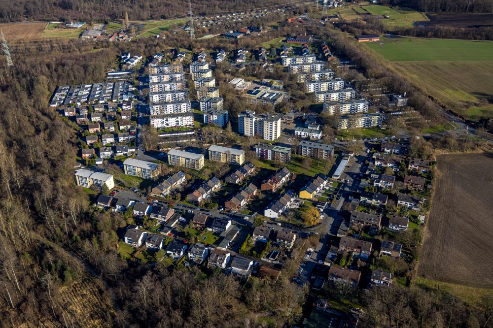 Aerial image Castrop-Rauxel - Residential area of the multi-family house settlement on street Dresdener Strasse in the district Deininghausen in Castrop-Rauxel at Ruhrgebiet in the state North Rhine-Westphalia, Germany