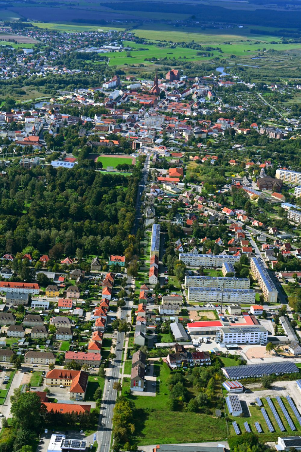 Demmin from the bird's eye view: Residential area of the multi-family house settlement on street Jarmener Strasse in Demmin in the state Mecklenburg - Western Pomerania, Germany