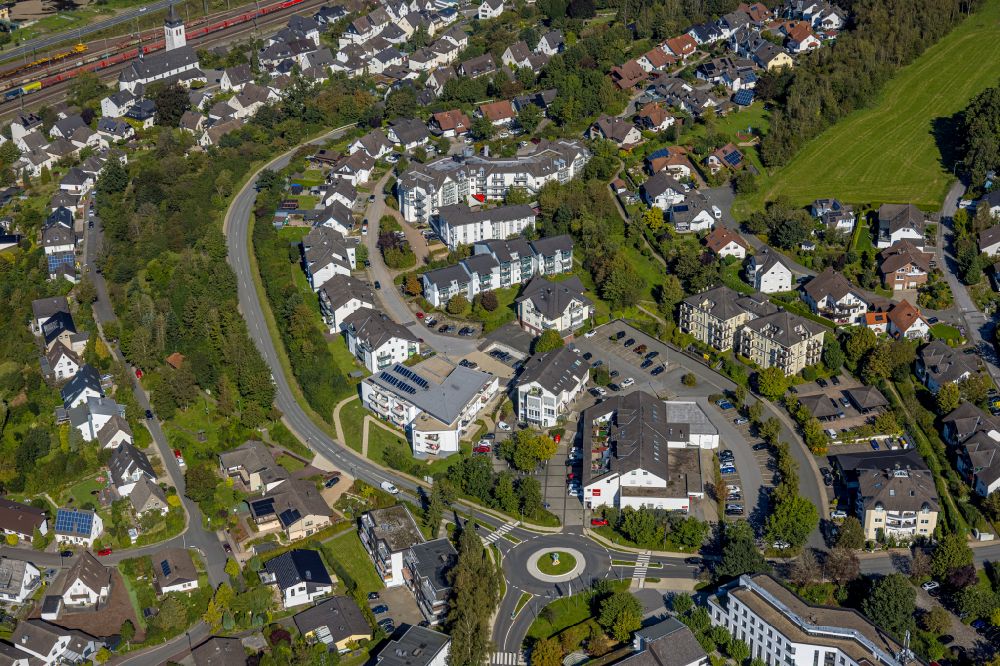 Finnentrop from above - Residential area of the multi-family house settlement on Serkenroder Strasse in Finnentrop in the state North Rhine-Westphalia, Germany