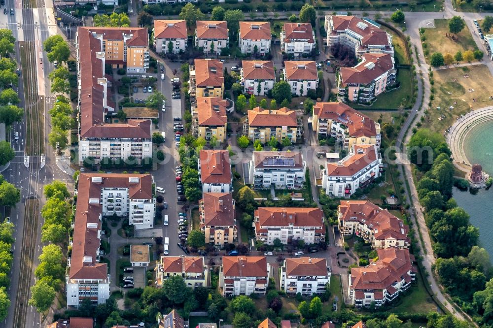 Aerial image Betzenhausen - Residential area of the multi-family house settlement Am Flueckigersee in Betzenhausen in the state Baden-Wurttemberg, Germany