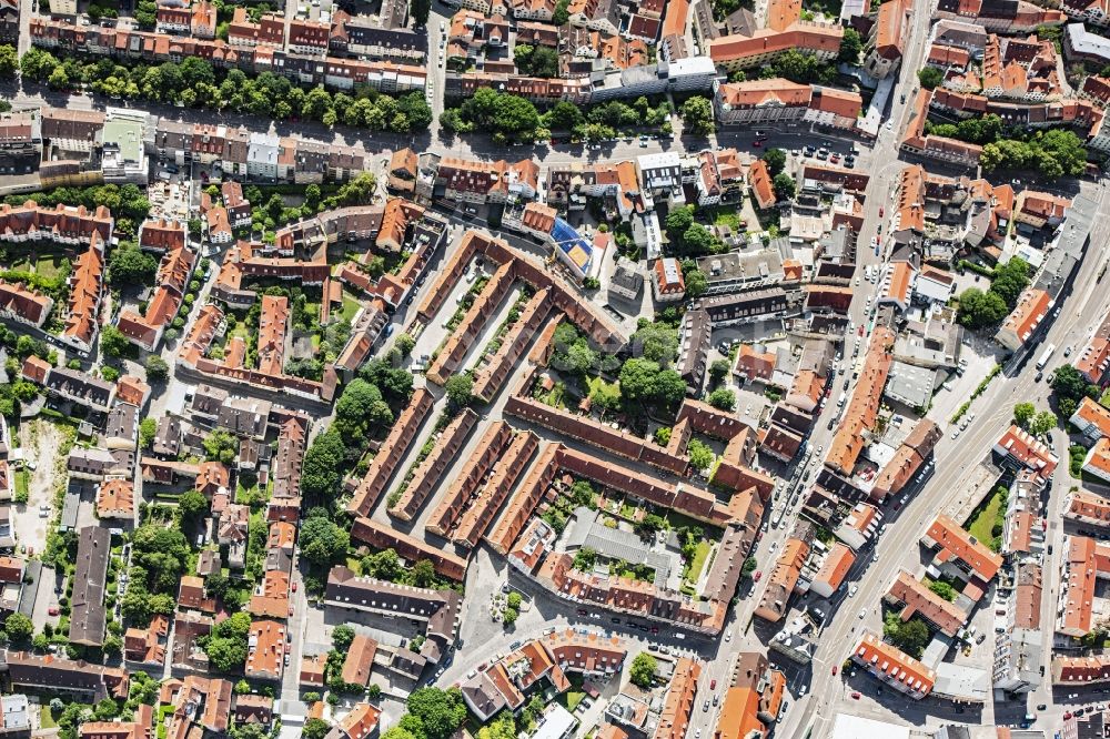 Aerial photograph Augsburg - Residential area of the multi-family house settlement die Fuggerei,sie ist die aelteste Sozialsiedlung of Welt. in Augsburg in the state Bavaria, Germany
