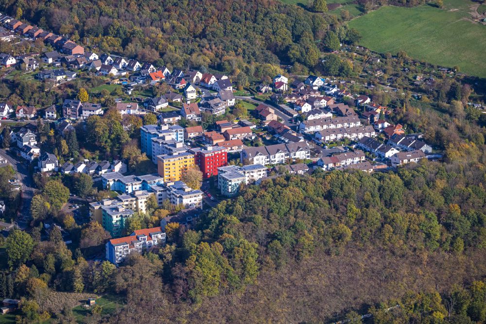 Aerial photograph Hagen - Residential area of a multi-family house settlement Hoexterstrasse in Hagen in the state North Rhine-Westphalia