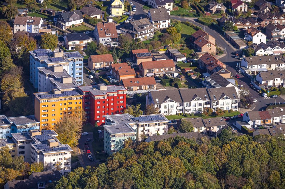 Hagen from above - Residential area of a multi-family house settlement Hoexterstrasse in Hagen in the state North Rhine-Westphalia