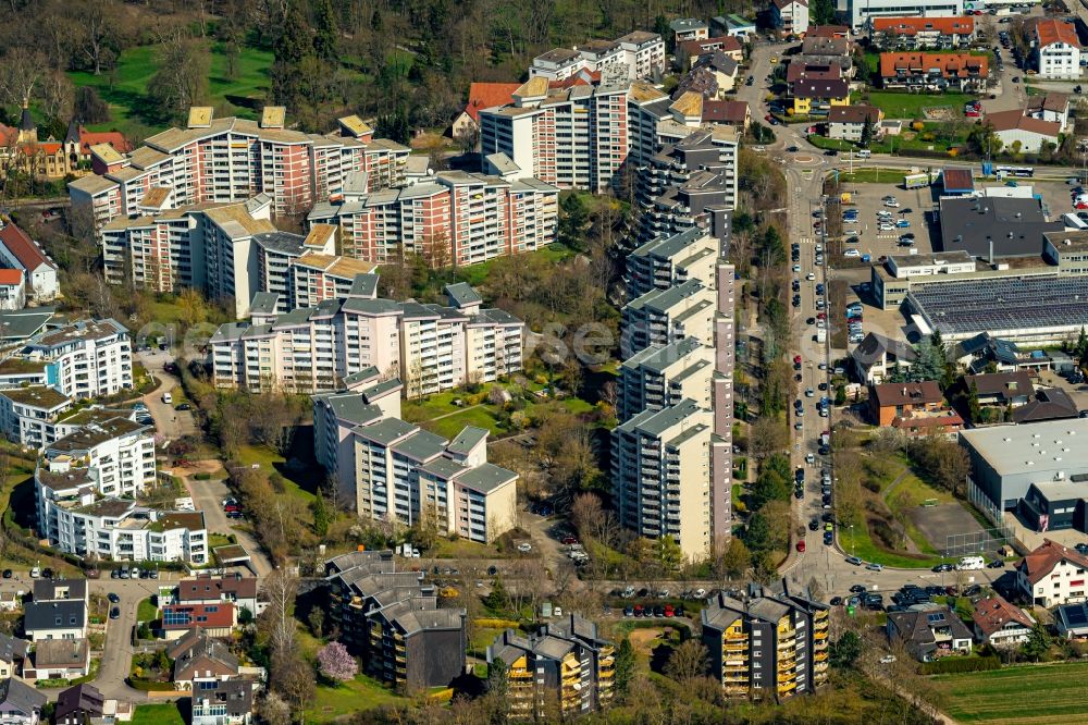 Hemmingen from the bird's eye view: Residential area of the multi-family house settlement in Hemmingen in the state Baden-Wuerttemberg, Germany