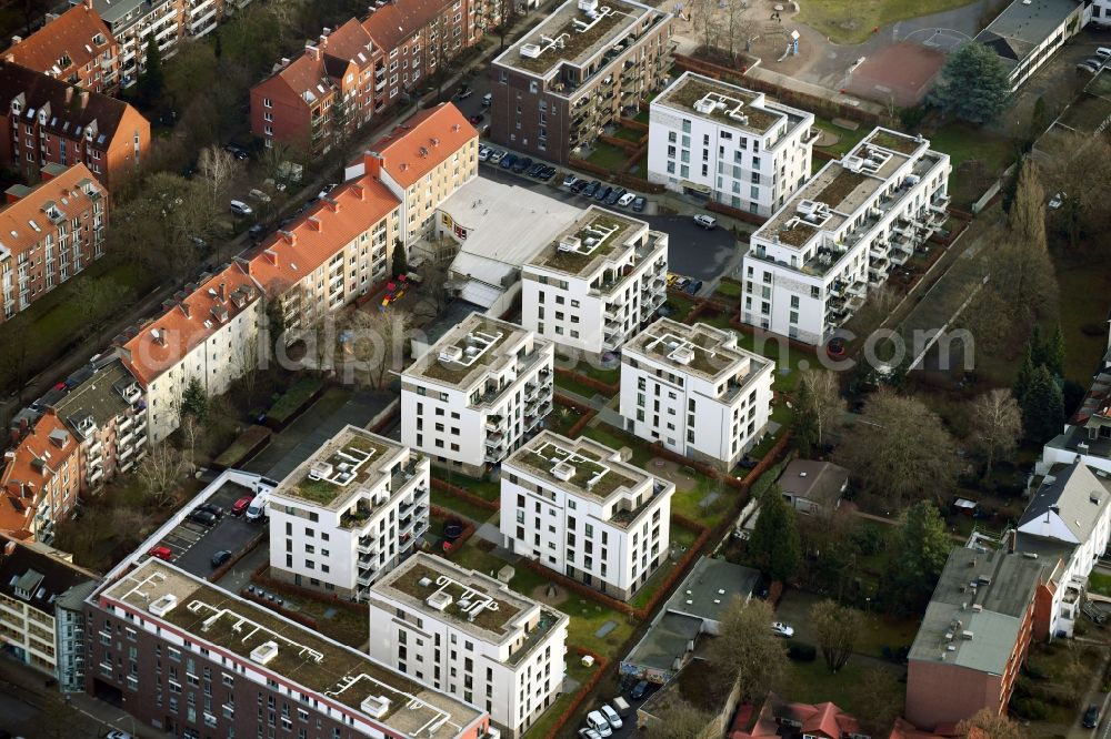 Hamburg from the bird's eye view: Residential area of the multi-family house settlement Holsteinischer Kamp - Marschnerstrasse in the district Barmbek-Sued in Hamburg, Germany
