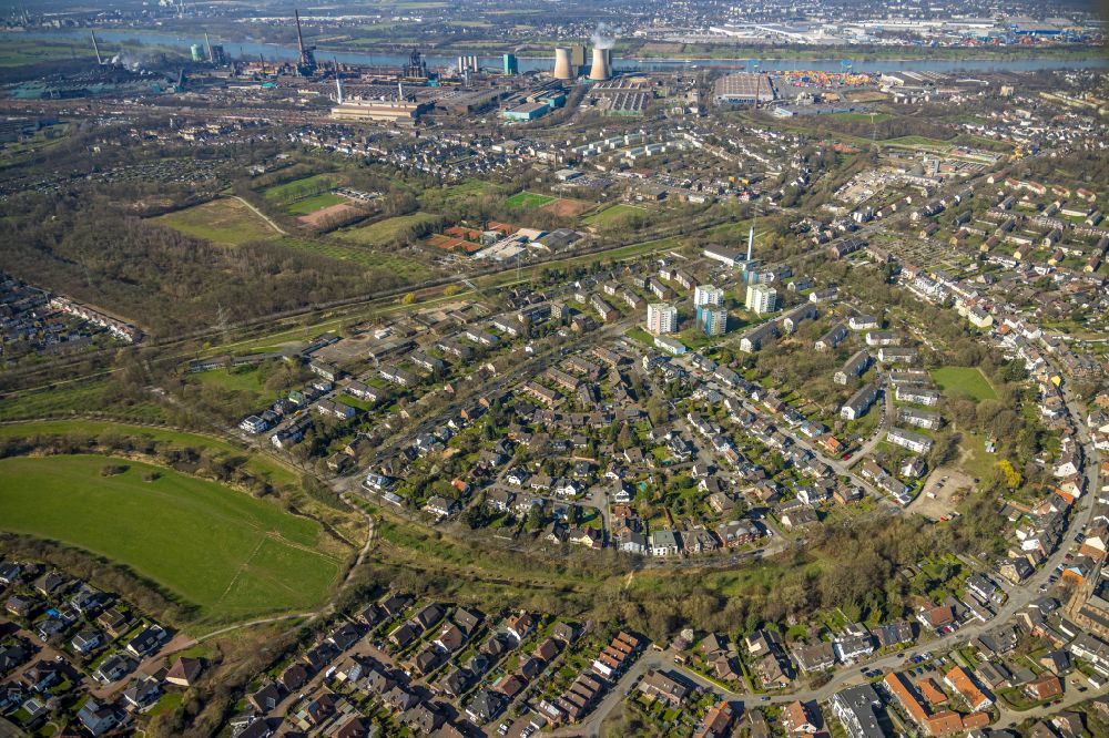 Aerial photograph Duisburg - Residential area of the multi-family house settlement Im Aehrenfeld in Duisburg in the state North Rhine-Westphalia, Germany