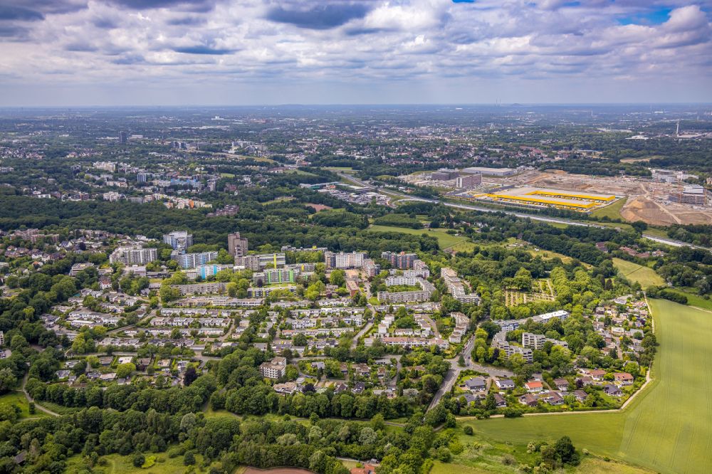 Bochum from the bird's eye view: Residential area of the multi-family house settlement on Hustadring in the district Querenburg in Bochum at Ruhrgebiet in the state North Rhine-Westphalia, Germany