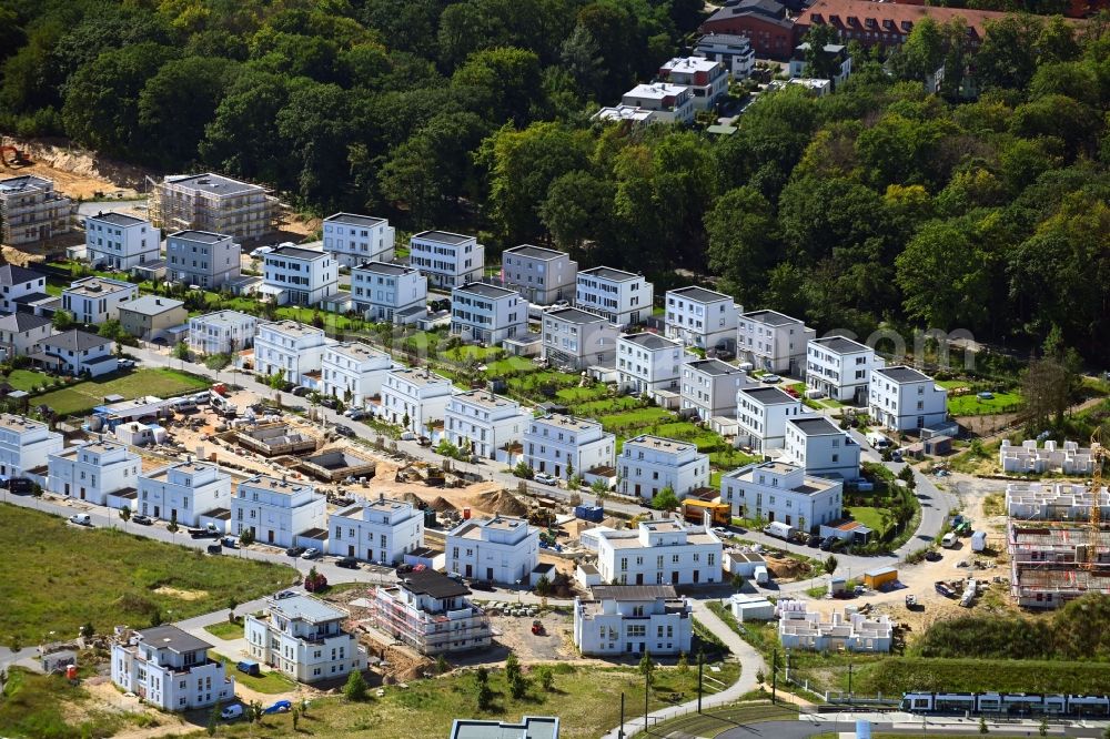 Potsdam from above - Residential area of the multi-family house settlement on Jungfernsee in the district Nedlitz in Potsdam in the state Brandenburg, Germany