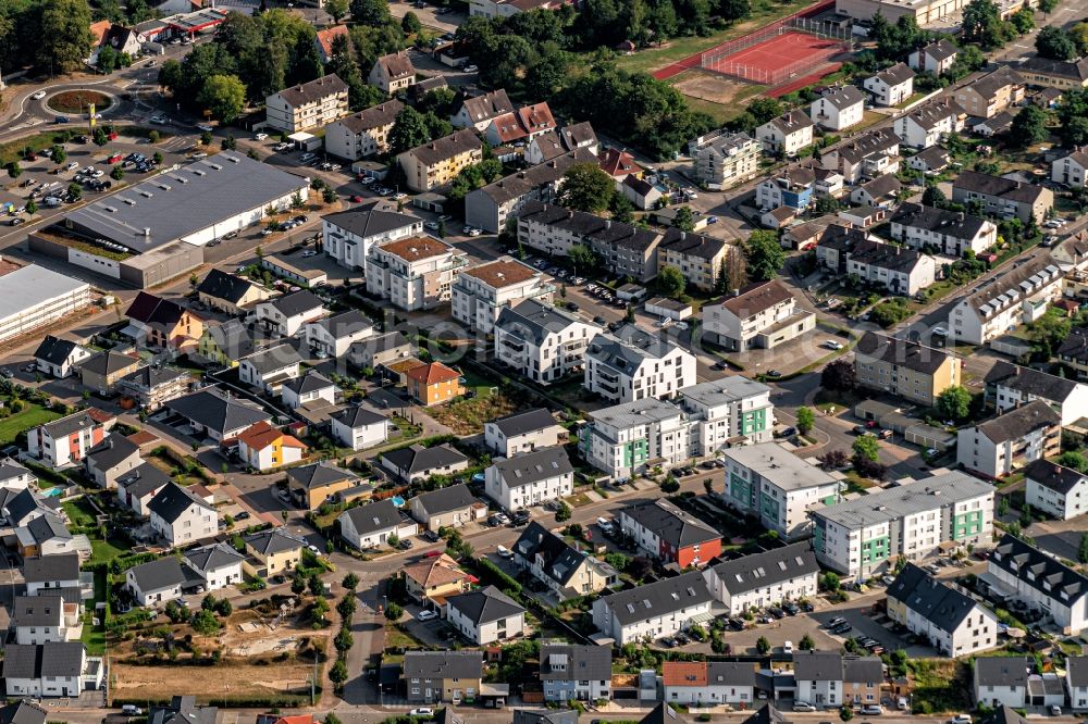 Aerial photograph Kenzingen - Residential area of the multi-family house settlement in Kenzingen in the state Baden-Wurttemberg, Germany