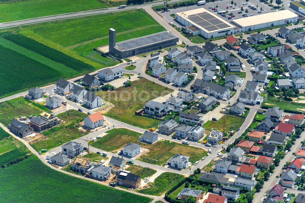 Aerial photograph Kenzingen - Residential area of the multi-family house settlement Kenzingen in Kenzingen in the state Baden-Wuerttemberg, Germany