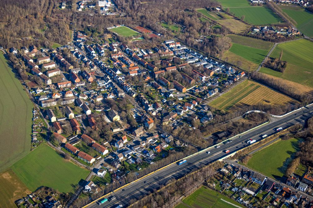 Lünen from the bird's eye view: Residential area of the multi-family house settlement Kolonie Oberbecker in Luenen in the state North Rhine-Westphalia