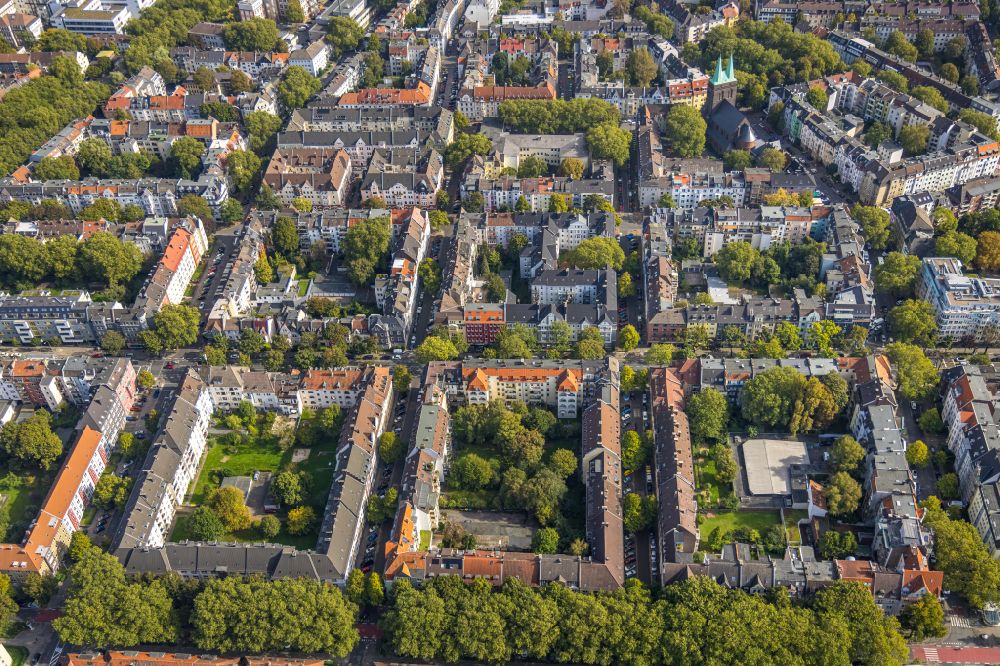 Aerial photograph Dortmund - residential area of the multi-family house settlement along the Arneckestrasse in Dortmund at Ruhrgebiet in the state North Rhine-Westphalia, Germany