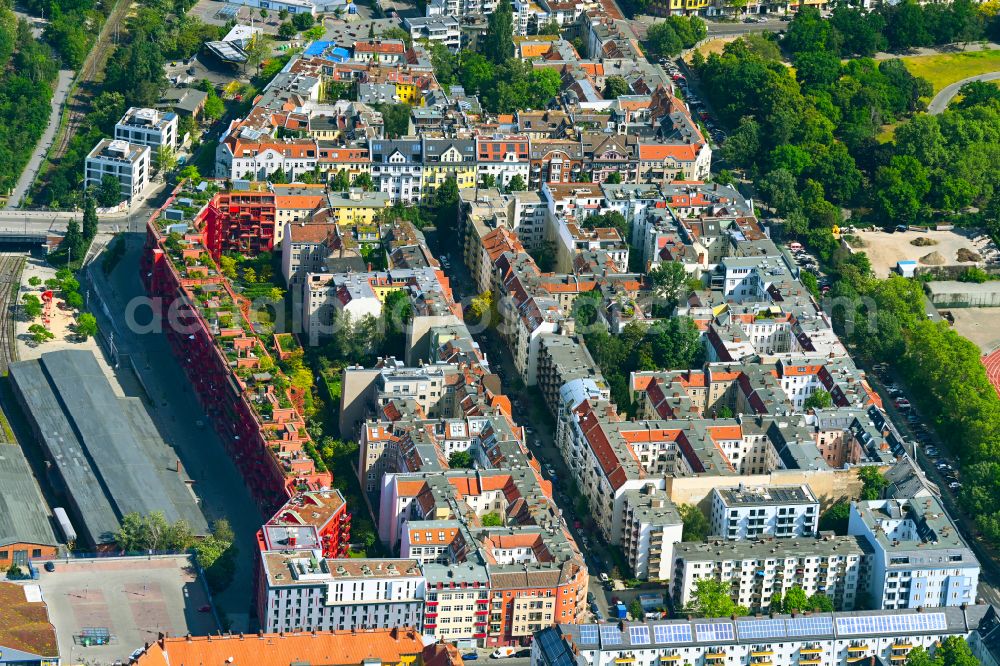 Berlin from above - Residential area of an apartment building settlement on the AM LOKDEPOT 14 of the HD on the street Am Lokdepot in the district Schoeneberg in Berlin, Germany