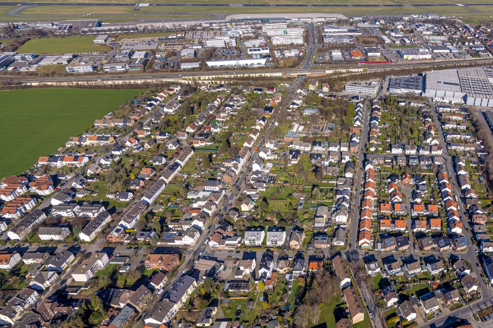 Holzwickede from above - Residential area of the multi-family house settlement on Mozartstrasse in the district Brackel in Holzwickede at Ruhrgebiet in the state North Rhine-Westphalia, Germany
