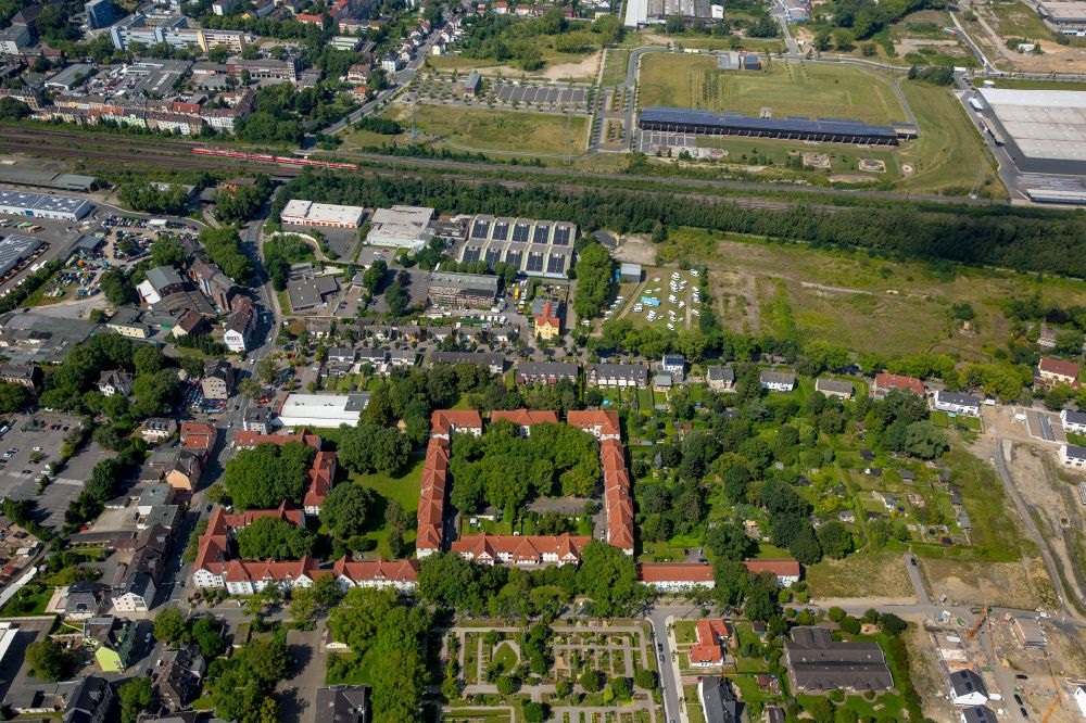Aerial image Gelsenkirchen - Residential area of the multi-family house settlement Neue Kolonie Alma on street Hohenfriedberger Strasse in Gelsenkirchen at Ruhrgebiet in the state North Rhine-Westphalia, Germany
