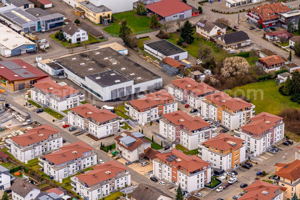 Ettenheim from above - Residential area of the multi-family house settlement on street Radackern in the district Altdorf in Ettenheim in the state Baden-Wuerttemberg, Germany