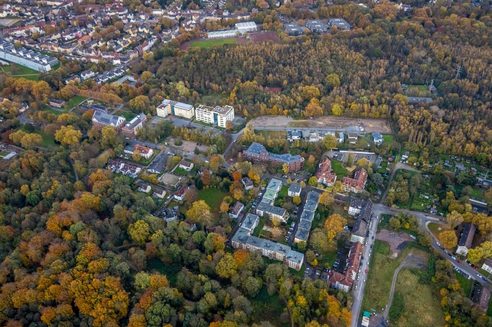 Aerial photograph Gelsenkirchen - Residential area of the multi-family house settlement on street Leithestrasse in the district Ueckendorf in Gelsenkirchen at Ruhrgebiet in the state North Rhine-Westphalia, Germany