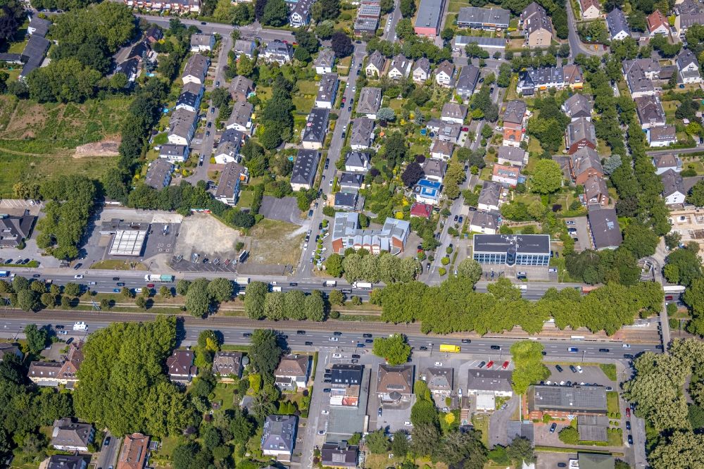 Dortmund from the bird's eye view: Residential area of the multi-family house settlement on Westfalendamm - Detmar Muehler-Strasse in the district Gartenstadt-Nord in Dortmund in the state North Rhine-Westphalia, Germany