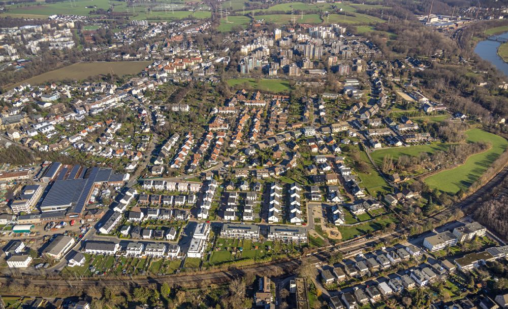 Aerial photograph Essen - Residential area of a multi-family house settlement in the district Horst in Essen in the state North Rhine-Westphalia