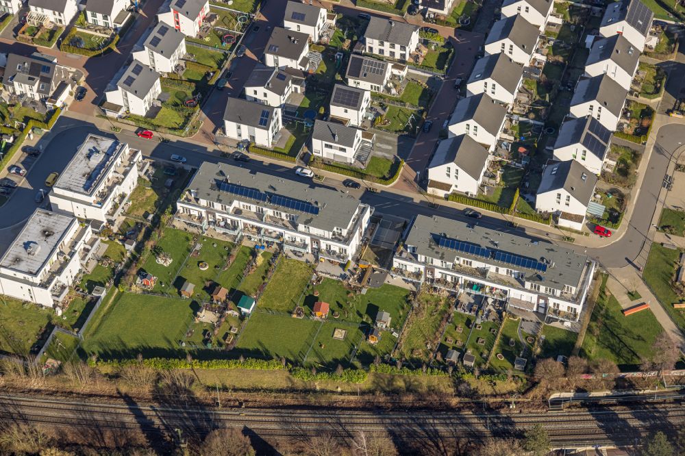 Aerial photograph Essen - Residential area of a multi-family house settlement in the district Horst in Essen in the state North Rhine-Westphalia